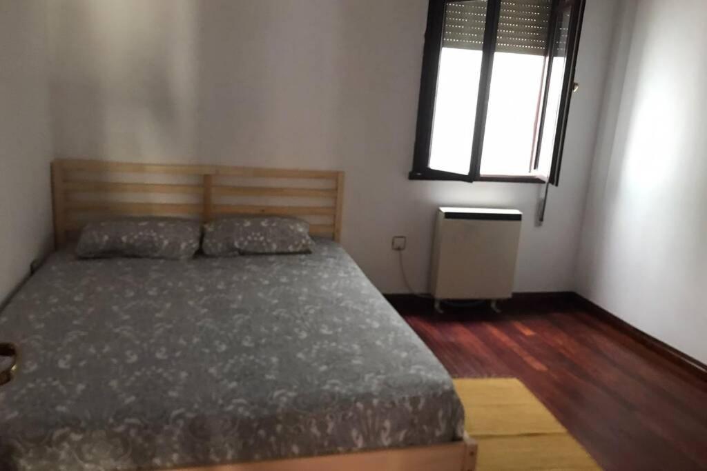 Apartamento En Pleno Centro Catedral 1D Oviedo Exteriör bild