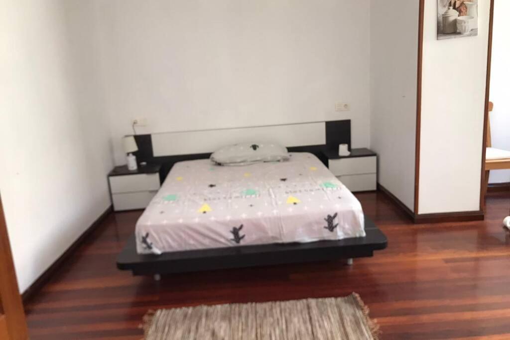 Apartamento En Pleno Centro Catedral 1D Oviedo Exteriör bild
